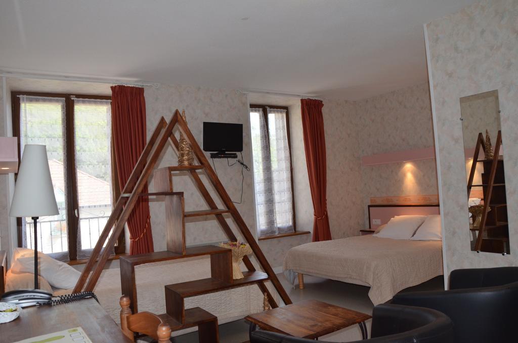 Logis Auberge De L'Allagnonette Saint-Poncy Eksteriør billede